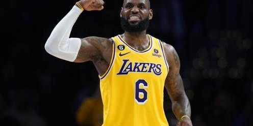 开云体育app-湖勇舆论战持续升温 詹姆斯也被扒出假摔黑历史