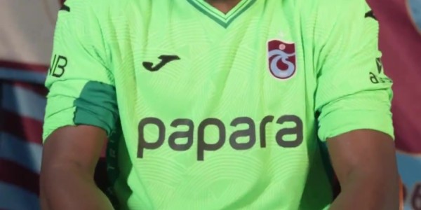 奥纳纳官宣视频：将手机壁纸更换，背景音乐是魔性的奥纳纳纳~