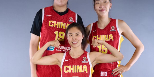 开云体育app下载安卓-在场赢14分！中国女篮30岁王牌再立功：联手李月汝韩旭定军心|王思雨|张曼曼|宫鲁鸣|马里女篮|杨舒予_新浪新闻